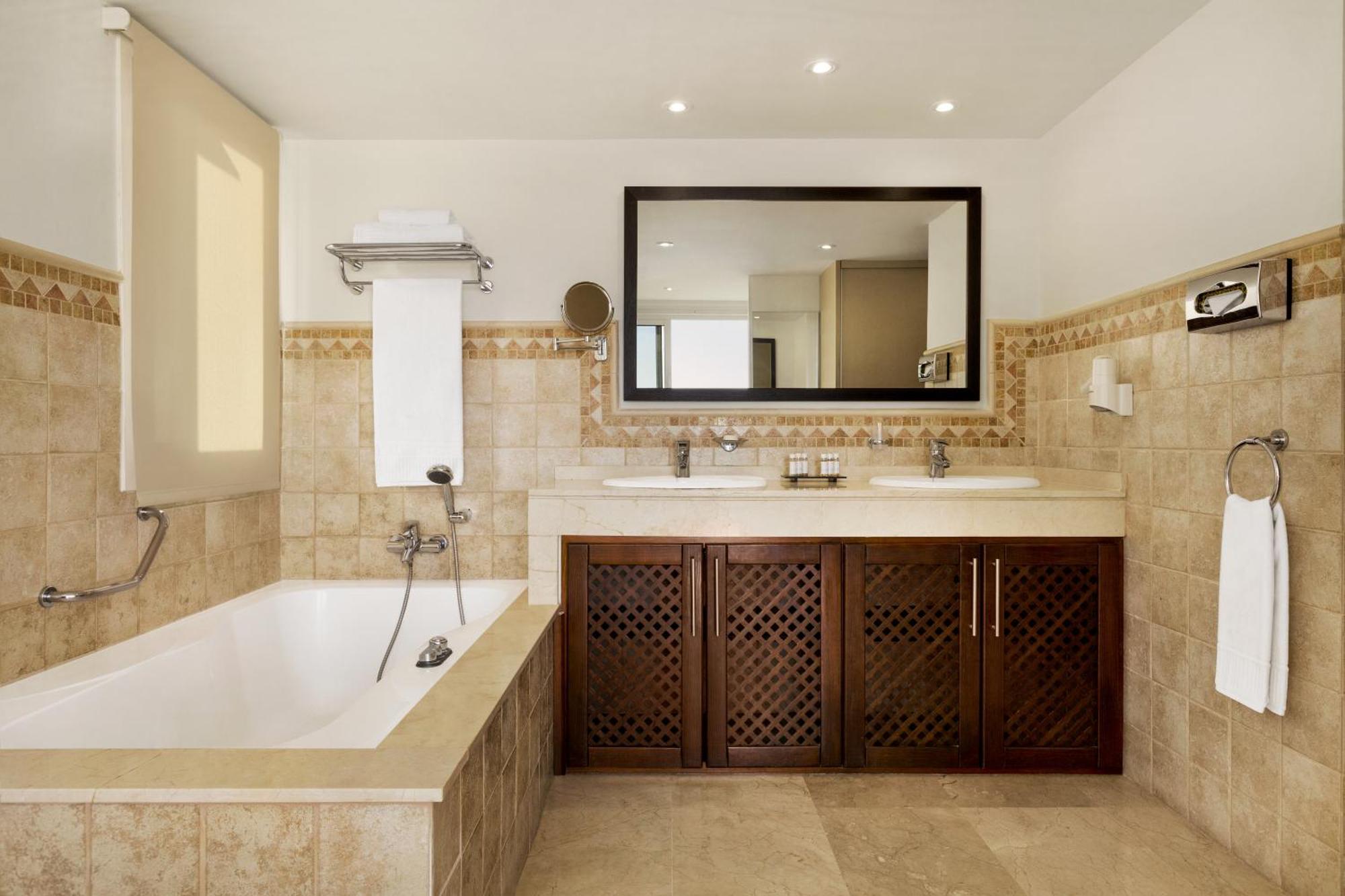 Wyndham Residences Costa Adeje Экстерьер фото